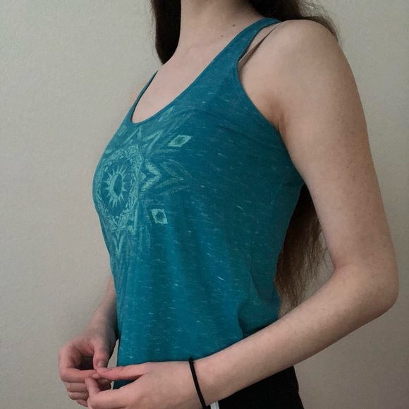 turquoise blue tank top with geometric symbol print design - Picture 3 of 4
